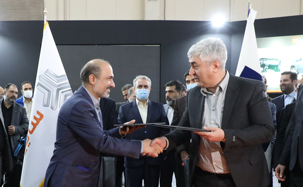 با امضای مدیران عامل ایران‌خودرو و سایپا؛ تفاهم‌نامه همکاری برای تولید مشترک خودرو اقتصادی منعقد شد