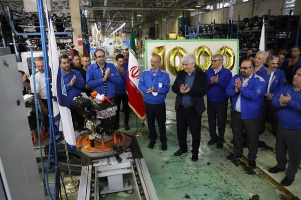 ثبت رکورد فوق‌العاده در تولید موتور ملی؛ رویای 1000 موتور  در ایران‌خودرو به واقعیت رسید